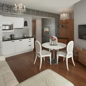 Parkside Old Town Aparthotel